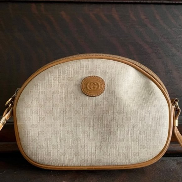 Vintage Gucci Logo Purse - Picture 1 of 7